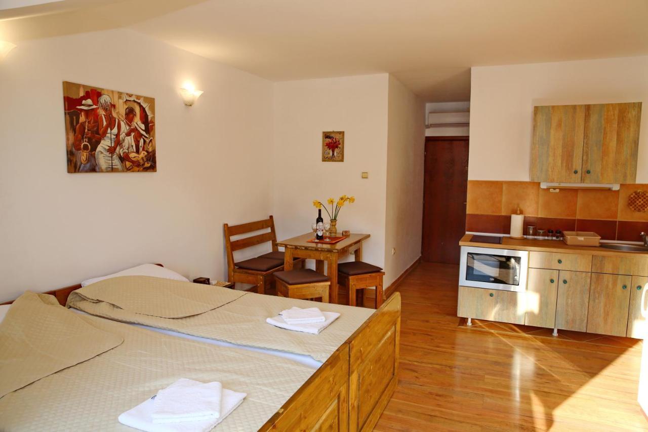 Loki Apartments Kotor Exterior photo