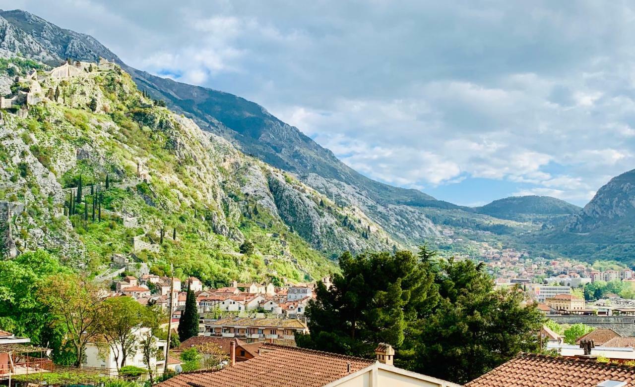 Loki Apartments Kotor Exterior photo