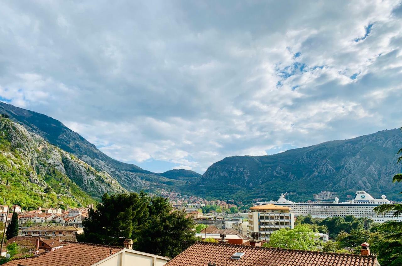 Loki Apartments Kotor Exterior photo